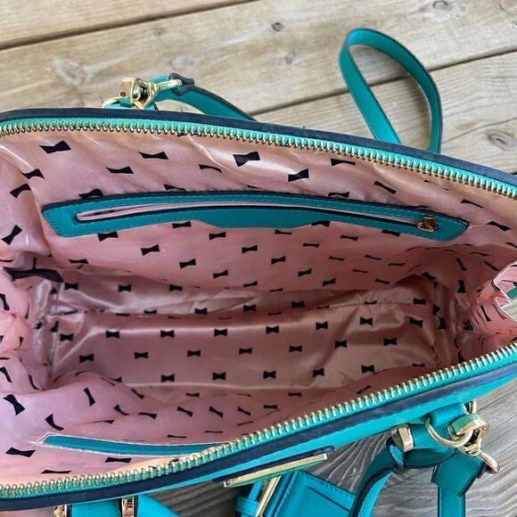 Isabelle Teal Green Vegan Leather Bowler Style Bag & Matching Wallet - Picture 5 of 15